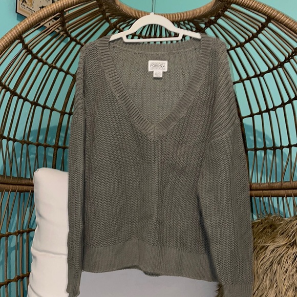 Love PINK olive green oversized knot sweater - Picture 2 of 6